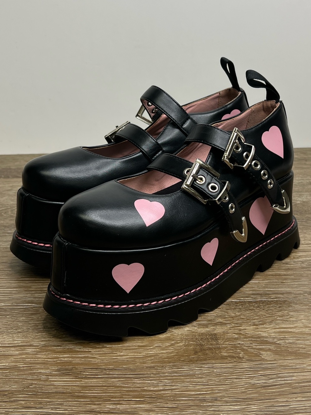LAMODA Black & Pink Heart Platform Mary Jane Shoes Size 8